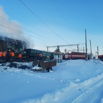 В Оренбургской области загорелся товарный вагон грузового поезда: есть пострадавший