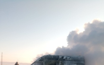 В Новоорском районе прямо на дороге сгорела машина скорой помощи