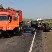 В Оренбуржье пьяный водитель, угробивший свою семью в ДТП с мусоровозом, пойдет под суд (18+)