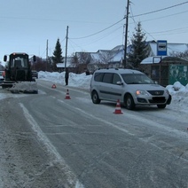 В Саракташе женщина попала под колеса Lada Largus, перебегая дорогу в неположенном месте