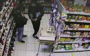 В Оренбургской области парочка вынесла алкоголь сразу из пяти супермаркетов за день