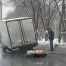 В Оренбурге на проспекте Победы столкнулись 