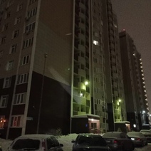 В Оренбурге с 13-го этажа выпал мужчина (18+)