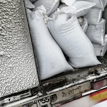 Из Оренбуржья в Киргизию пытались вывезти 16 тонн подсолнечника в мешках без документов