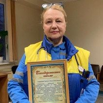 В Оренбурге отметили благодарственным письмом чудо-фельдшера