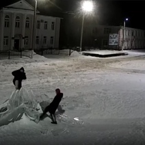 В Соль-Илецке нашли вандалов, которым не понравилась ледяная горка