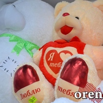 Пьяный оренбуржец вынес из тира на Советской три винтовки и кучу игрушек