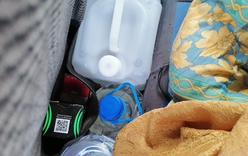 В Бузулуке у автоледи полицейские изъяли 50 литров подозрительного спиртного