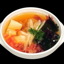 Оренбуржцам посоветовали есть на обед полезные супы