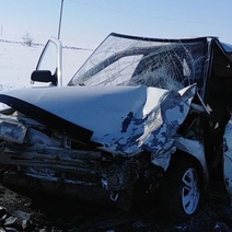 В Оренбуржье серьезно пострадали пассажиры столкнувшихся ВАЗов