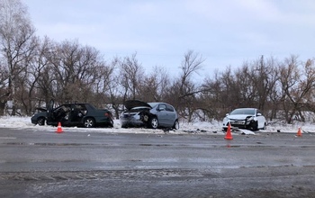 Скончался один из пострадавших в ДТП с тремя авто в Курманаевском районе (18+)