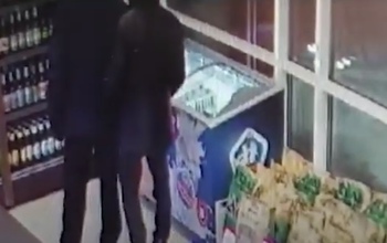 В Оренбурге двое мужчин ограбили 