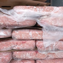 В Оренбуржье не допустили тонну куриных полуфабрикатов без документов