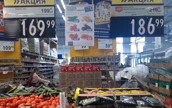 В Оренбурге цены на продукты питания в магазинах пока держатся в рамках приличия
