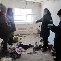 В Новоорском районе мужчина ограбил пустующий дом соседей