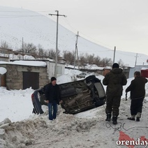 Под Кувандыком в кювет слетел невнимательный перевозчик с четырьмя пассажирами