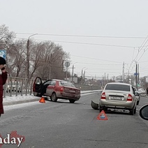 Из-за аварии улица Терешковой встала в 
