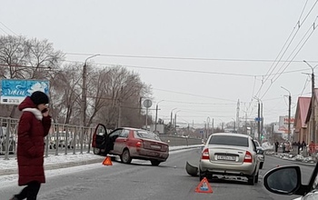 Из-за аварии улица Терешковой встала в 