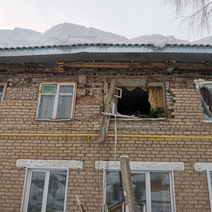 По факту обрушения крыши дома в Шарлыке возбуждено уголовное дело