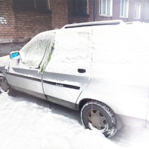 18-летний безработный орчанин украл магнитолу и аккумуляторную батарею из автомобиля соседки