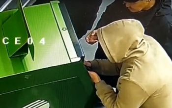 В Оренбурге парень «помог» пенсионеру в банке и перевел его деньги своим друзьям