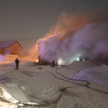 В Оренбургском районе ночью горел автосервис