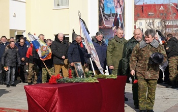 Еще одного погибшего на Украине солдата из Оренбуржья предали земле