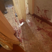 В Оренбурге мужчина, уже судимый за убийство, взялся за нож и порезал сожителя падчерицы (18+)