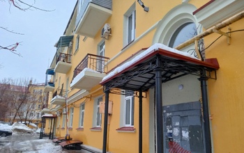В Оренбурге предпринимателя оштрафовали за рекламу на историческом доме