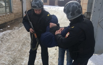 В Оренбурге предприимчивый мужчина употреблял алкоголь в магазине, не покупая его