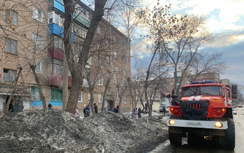 В Медногорске на пожаре огнеборцы спасли семь человек