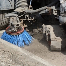 Оренбуржцы хотят видеть город чистым, но при этом мусор выкидывают себе под ноги