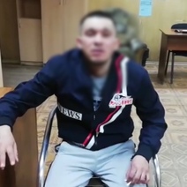 Пьяный житель Орска украл урны из городского парка