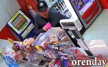 В Оренбурге любитель сладостей похитил из магазина целую коробку чупа-чупсов