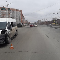 В Новотроицке в ДТП с маршруткой пострадали три человека