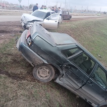 В Октябрьском после столкновения с 