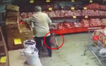 «Это не я»: в Бузулуке мужчина нашел в магазине кошелек бабушки и потратил почти все ее деньги