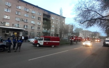 В Оренбурге на пожаре в общежитии спасли троих человек