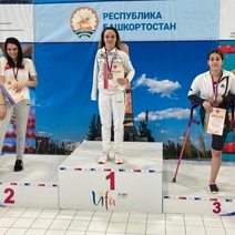 Виктория Ищиулова из Орска завоевала пять золотых медалей на чемпионате России по плаванию