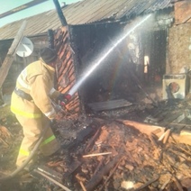 Причиной пожара в Саракташском районе могла стать детская шалость с огнем