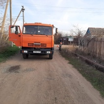 В Оренбургском районе в КамАЗ влетел питбайк с двумя подростками