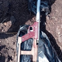 В Орске мужчина хранил в мусорной яме пистолет, сделанный из подводного оружия