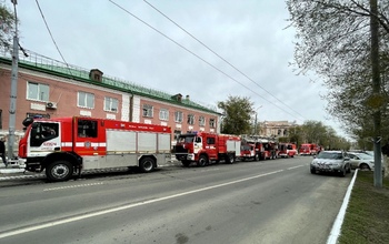 По Оренбургу промчалась колонна пожарной техники