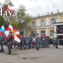 В Оренбурге проводили в последний путь погибшего на Украине офицера Рафаэля Ахметова