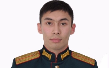 Обещал маме квартиру: в поселке Караванный попрощаются с павшим бойцом