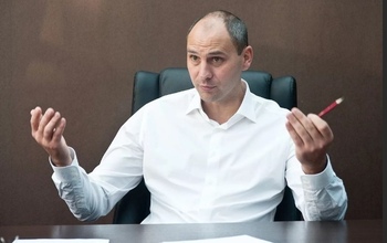 Губернатор Оренбургской области Денис Паслер скатился на 59 место в медиарейтинге