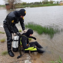 В Оренбургской области водолазы обследуют дно пляжей
