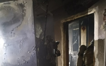 В Новотроицке на пожаре в многоэтажке спасли четверых человек
