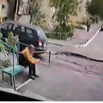 В Оренбурге благодаря камере видеонаблюдения задержан подозреваемый в убийстве (18+)