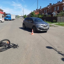 В Экодолье женщина-водитель на Renault сбила 10-летнего велосипедиста